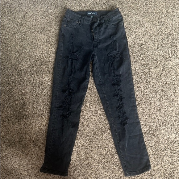 Aeropostale Black Mom Jeans Sleek Fit - Picture 1 of 3